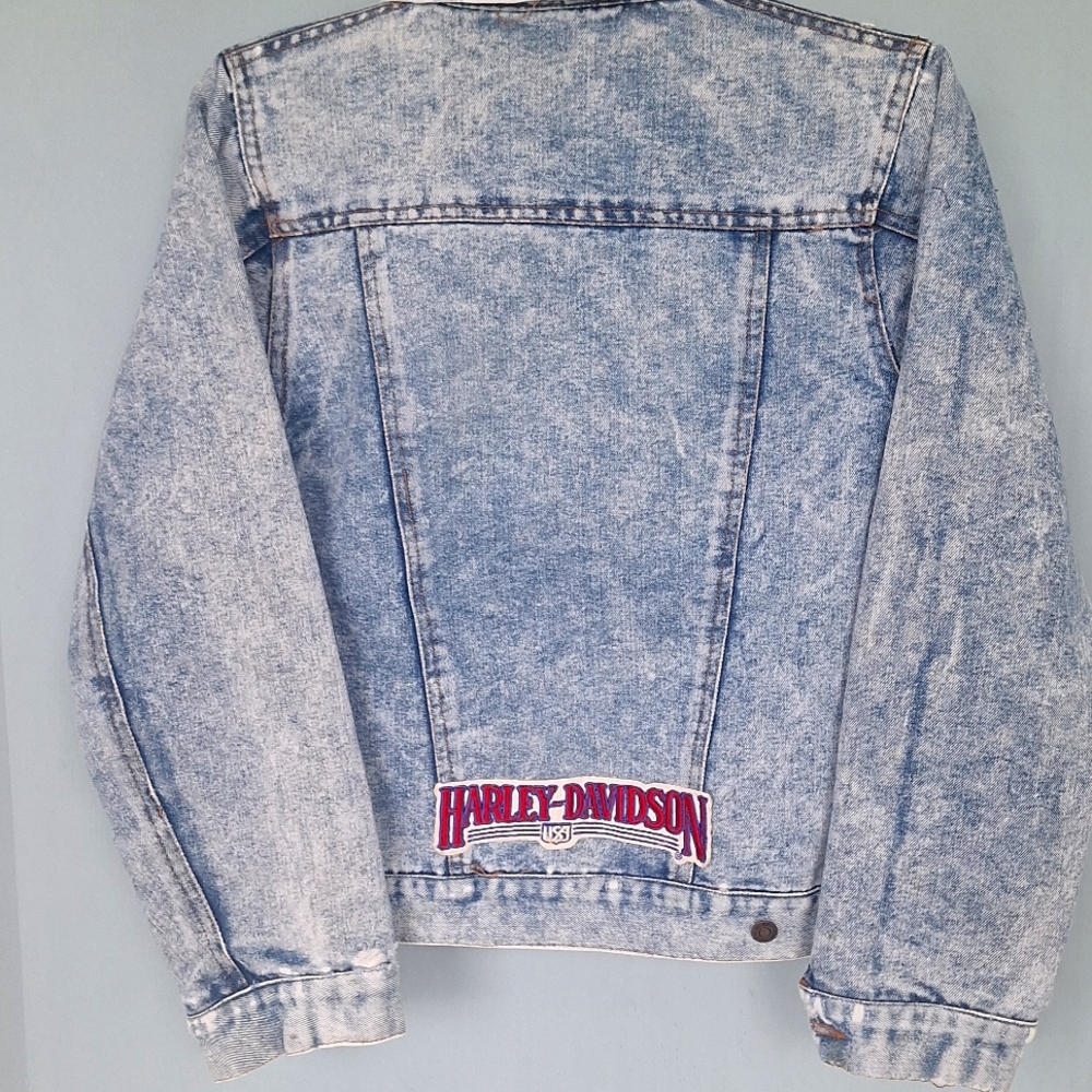 Jean Jacket W/ Harley Patches, Heavyweight Acid Wash Denim, PTP 18" Waist 16"